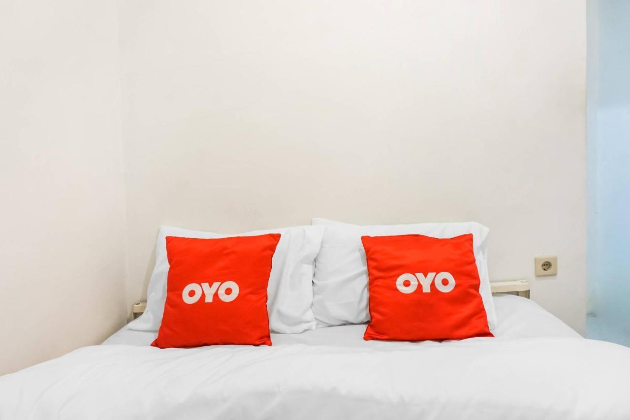 Super Oyo 91074 Stariez Senen Syariah Hotel Jakarta Buitenkant foto