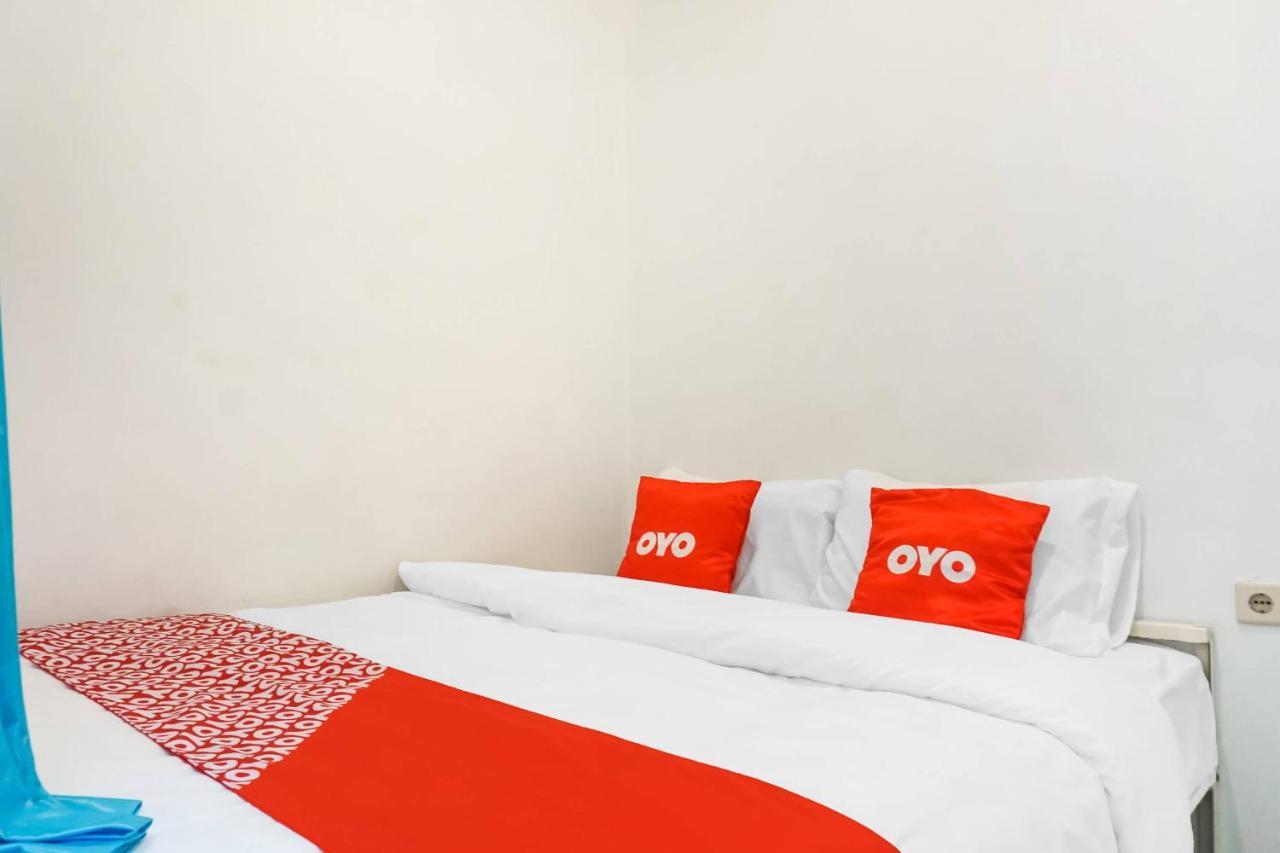 Super Oyo 91074 Stariez Senen Syariah Hotel Jakarta Buitenkant foto