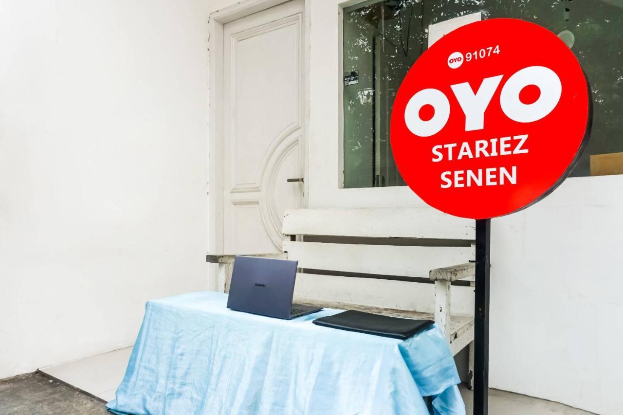 Super Oyo 91074 Stariez Senen Syariah Hotel Jakarta Buitenkant foto