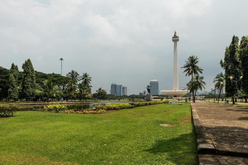 Super Oyo 91074 Stariez Senen Syariah Hotel Jakarta Buitenkant foto